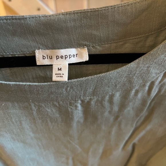 NWOT Blu Pepper Crop Blouse - Picture 8 of 10